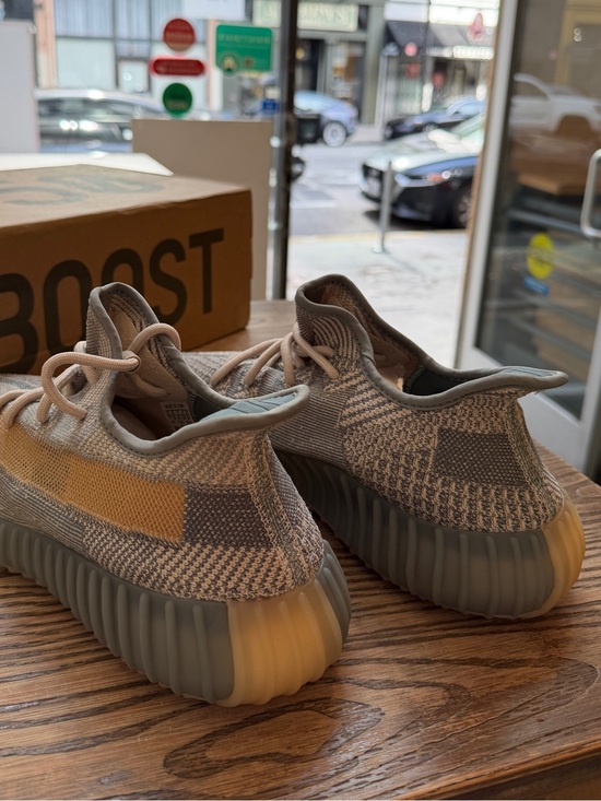 Yeezy Boost 350 V2 Grey Tan Stripe Athletic Shoes main image 3